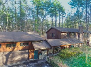 9 Brook Trail Rd, Wayland, MA 01778