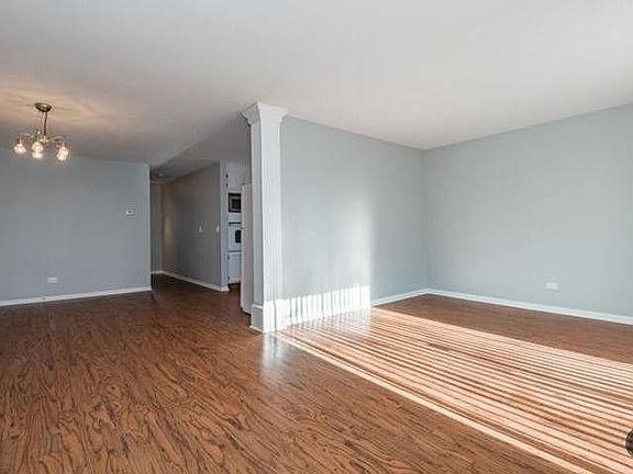 3rd image of 2226 Abbeywood Dr APT F