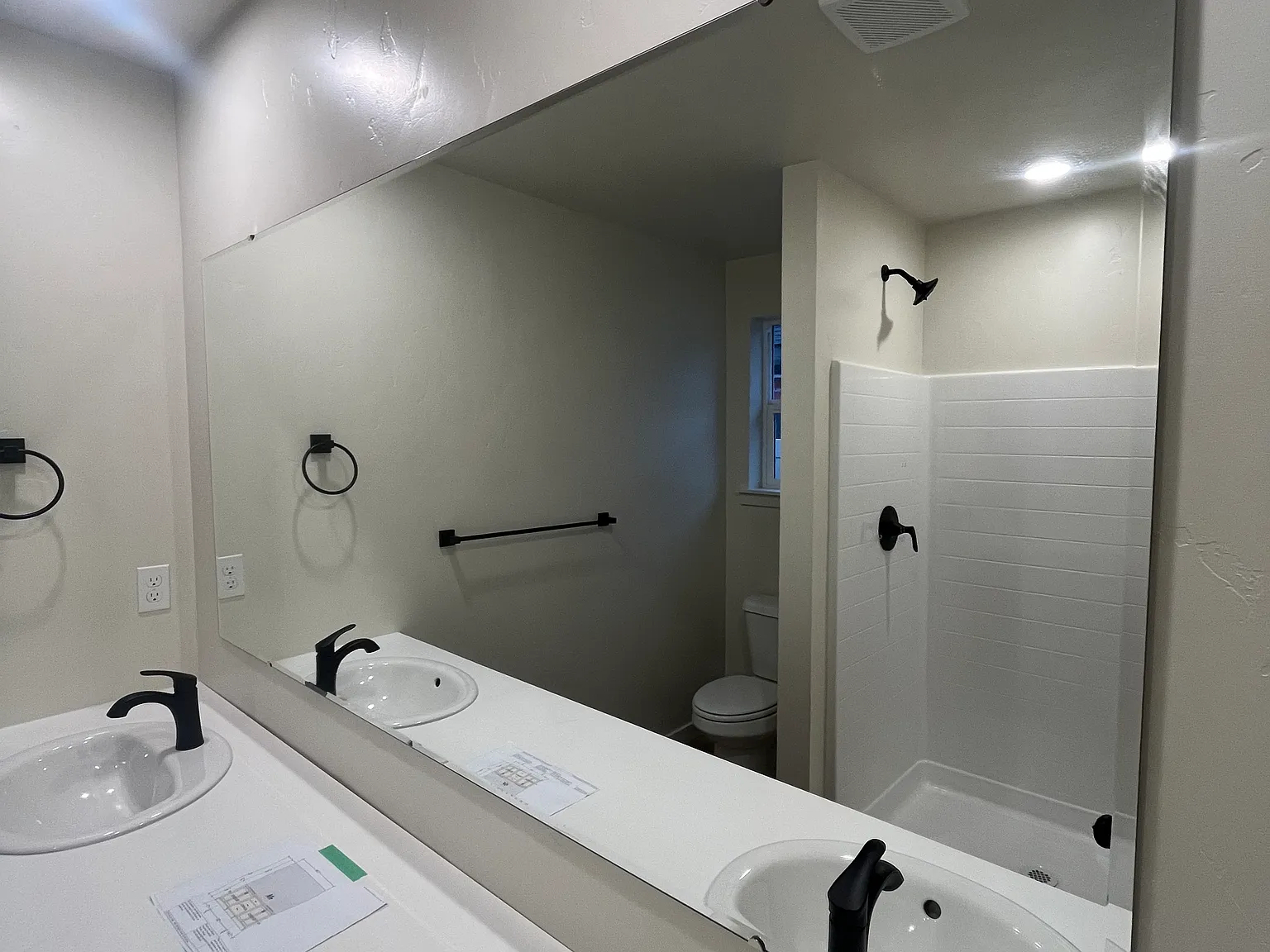 350 Nyssa Ct — Photo 3