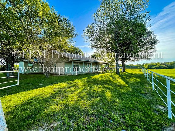 3rd image of 8217 SE County Road 1020