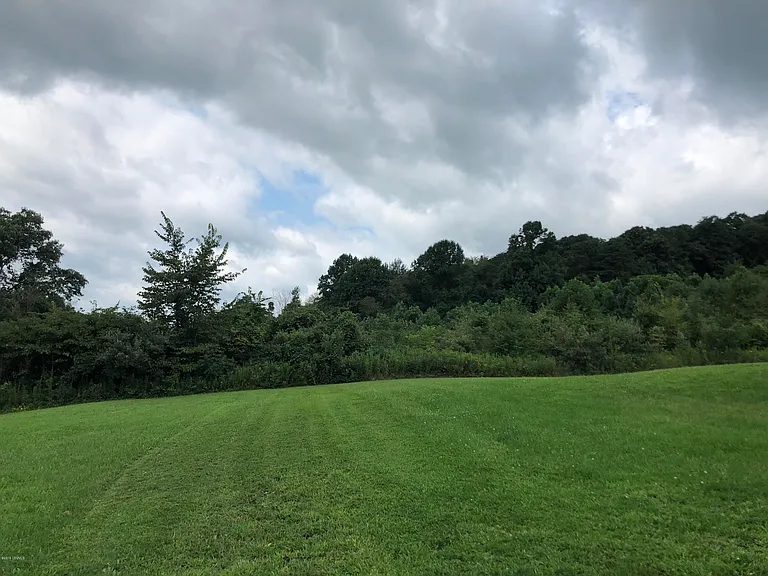 41 Summit Rd — Photo 8