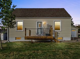 2420 Lori Dr SW, Cedar Rapids, IA 52404