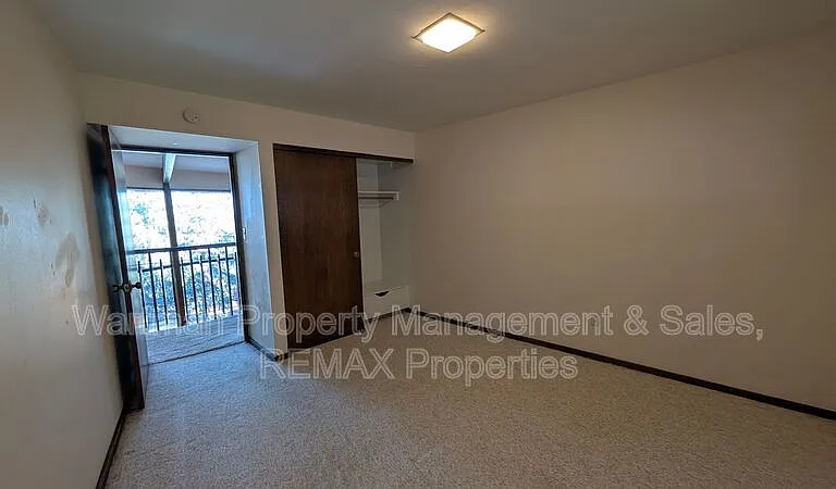 15 Upland Rd — Photo 43