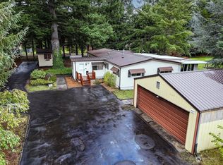 960 Tipsoo Loop N, Rainier, WA 98576