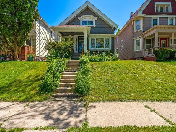 2654 North Palmer STREET, Milwaukee, WI 53212