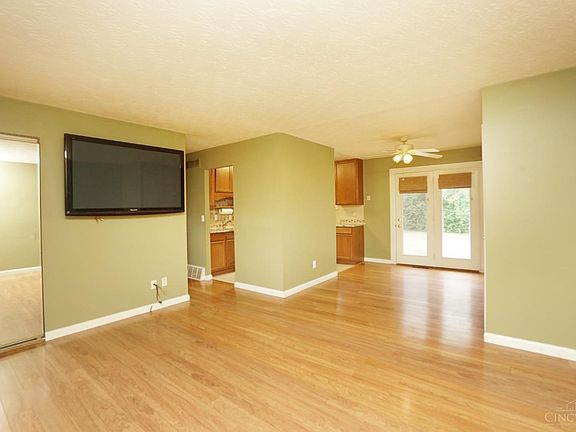 4th image of 12090 Wincanton Dr