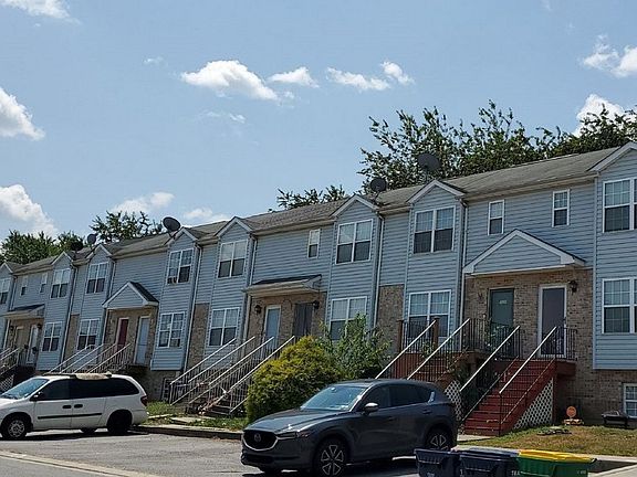 2nd image of 214 Vincent Cir