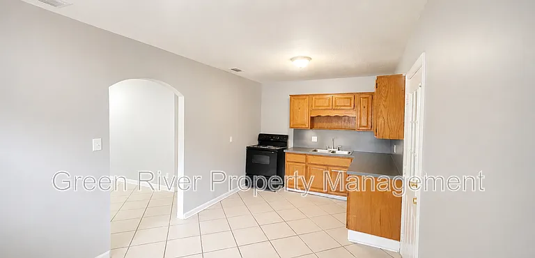 8910 Adams Ave — Photo 7