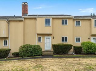 29 Monika Ln #29, Brookfield, CT 06804
