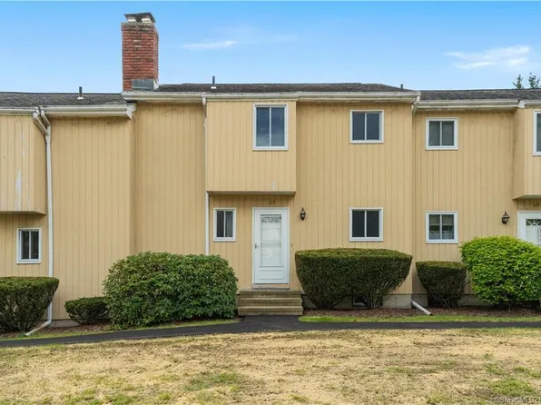 29 Monika Lane #29, Brookfield, CT 06804