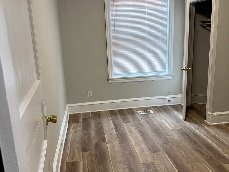 514 W Tabor Rd #1 — Photo 5
