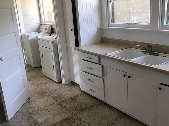 4th image of 931 S Grand Ave #Duplex