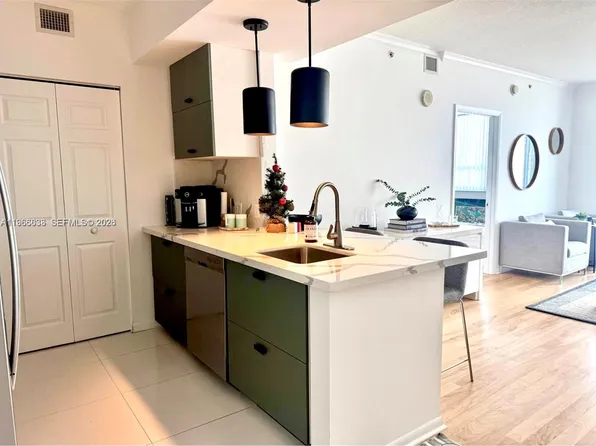 2000 N Bayshore Dr APT 1003, Miami, FL 33137