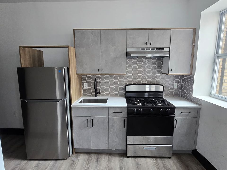 1st image of 10 Thomas St #3E