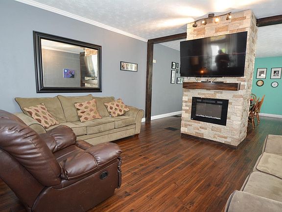 2nd image of 4904 Greenlee Ave