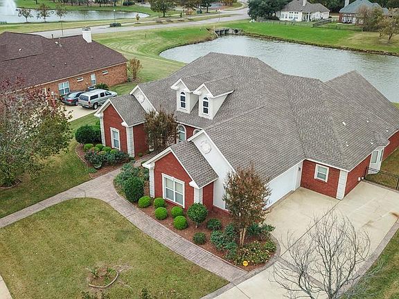3rd image of 8807 Dunlake Dr