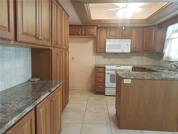 4th image of 4161 Woodbrier Dr