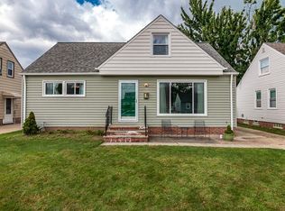 386 Clarmont Rd, Eastlake, OH 44095