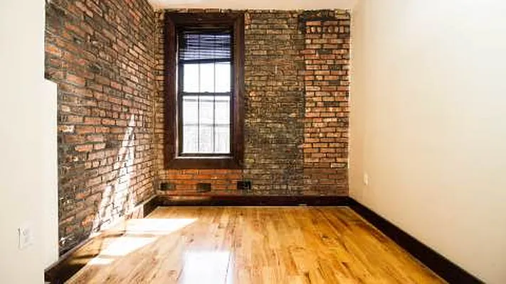 Rented by Nooklyn NYC LLC | media 28