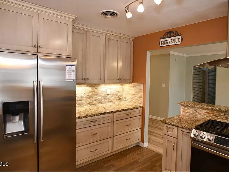 220 Stratus Rd — Photo 12