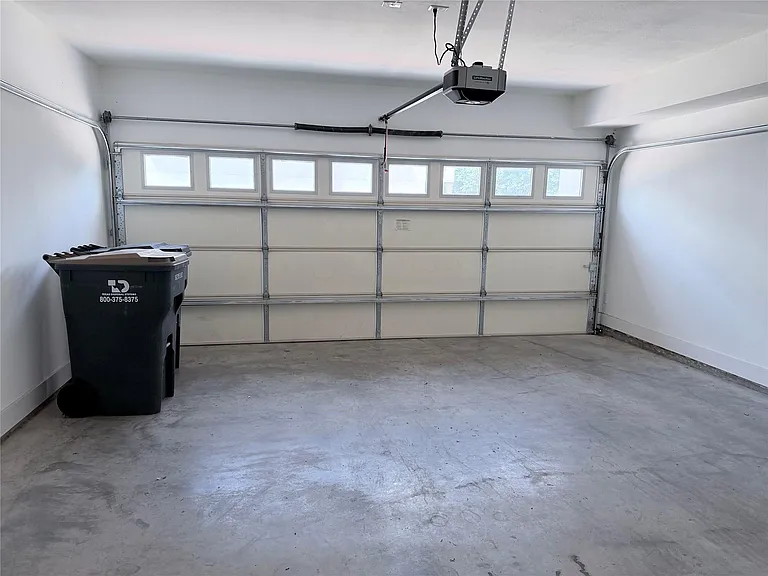 1417 Kramer Ln #2 — Photo 3