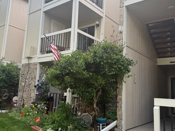 5403 W 76th Ave APT 616, Arvada, CO 80003