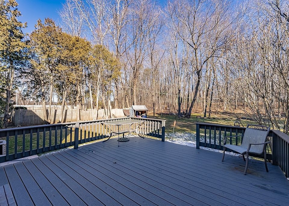 478 Amostown Rd, West Springfield, MA 01089 Zillow