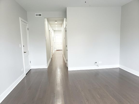5th image of 4135 N Francisco Ave #2