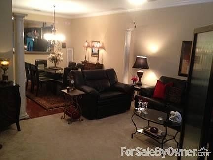 Living Room & Dining Room
						:
						Spacious living room; open plan makes for great family time and entertaining.