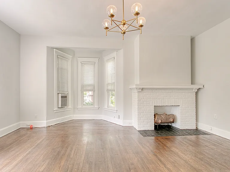 2343 Park Ave #F — Photo 2