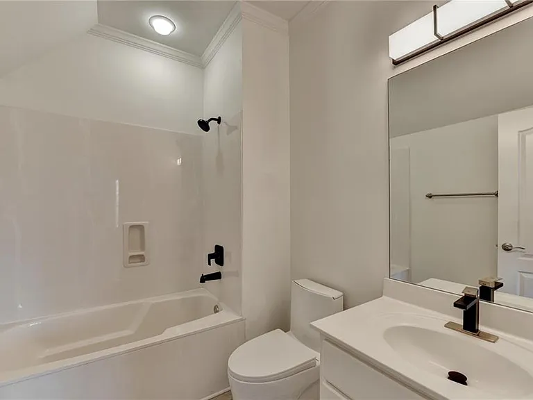 7970 Saint Marlo Fairway Dr — Photo 44