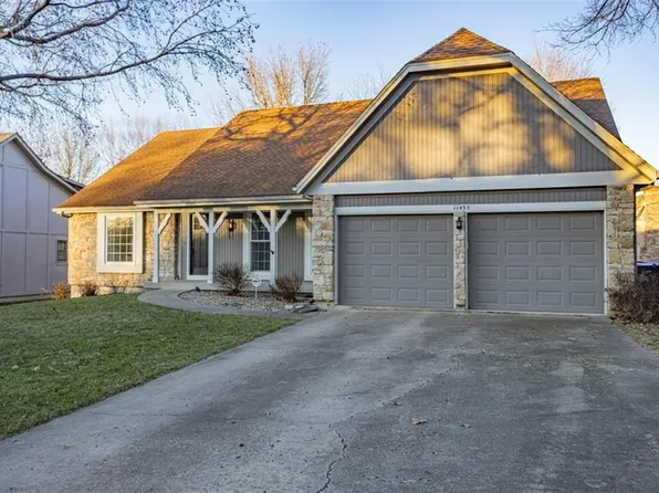 11435 Grant Dr, Overland Park, KS 66210