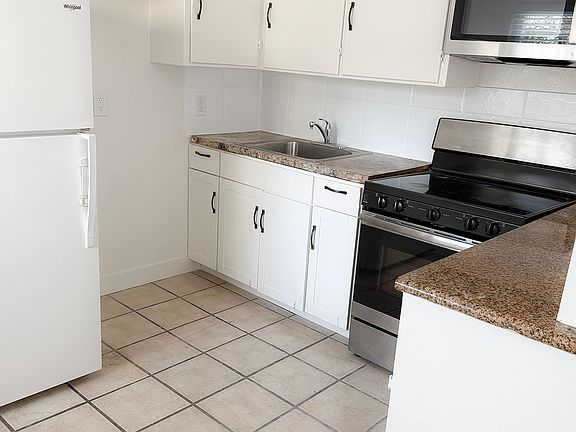2nd image of 3130 3rd Ave APT 4