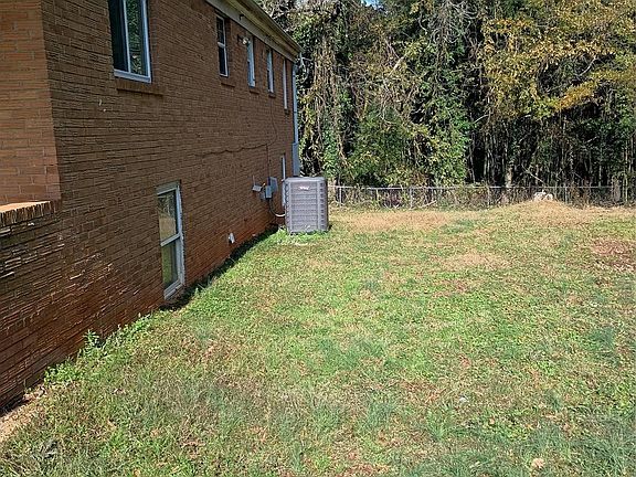 5th image of 4210 Grissom St