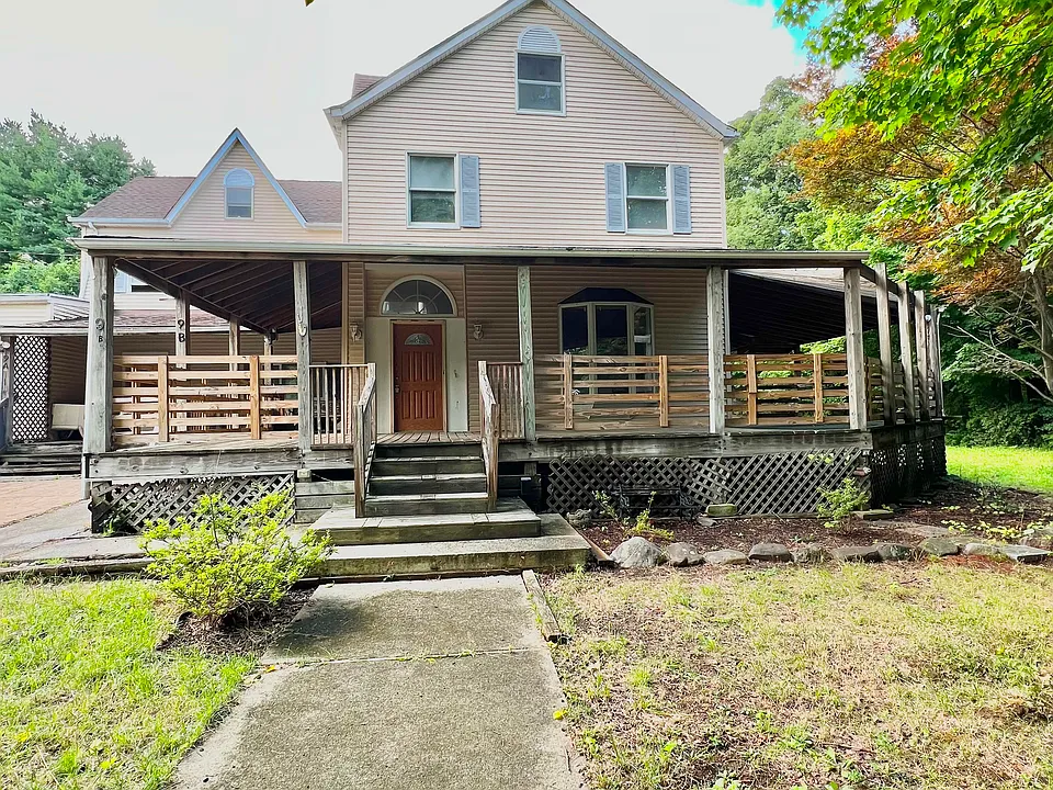 9 Conklin Ln