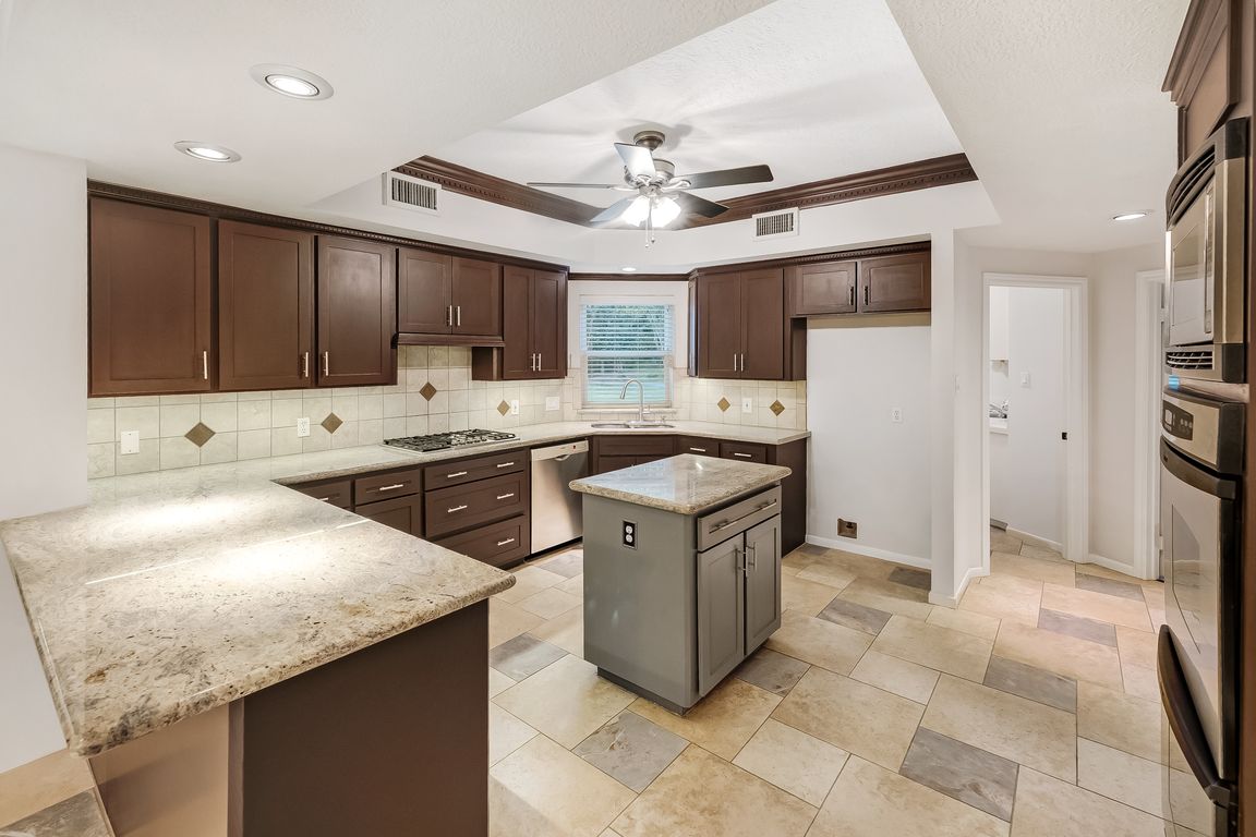 next background image