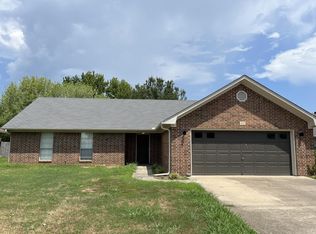2720 Archer Ln, Conway, AR 72034