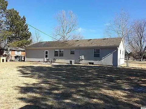 2nd image of 3903 Quivira Dr