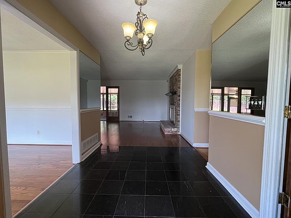 5th image of 3118 Downes Grove Rd