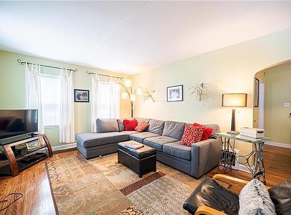 3rd image of 628 N 24th St
