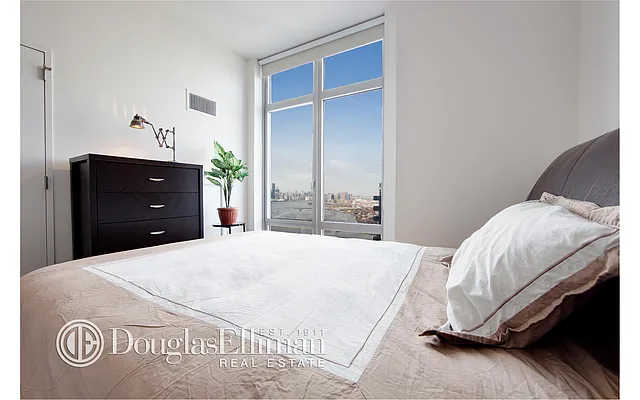 Rented by Douglas Elliman | media 47