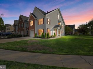 142 La Costa Dr, Blackwood, NJ 08012