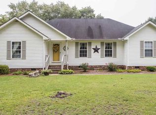 401 Timber Ct, Selma, NC 27576