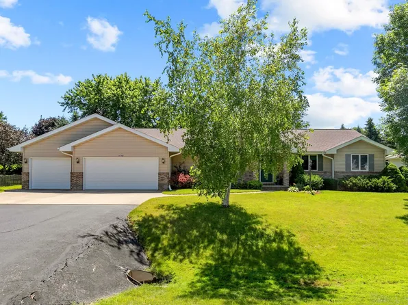 N1786 Reimer Dr, Greenville, WI 54942