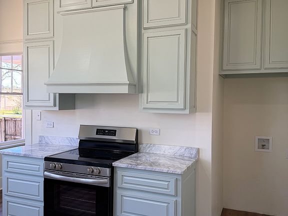 3rd image of 206 Church St