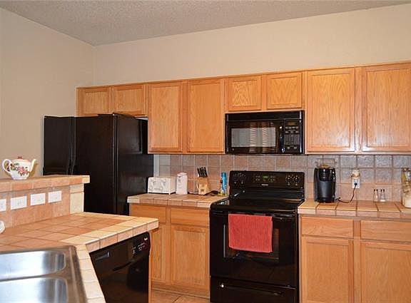 5th image of 1605 Blair Dr