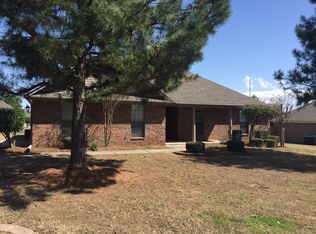 2220 Desha Dr, Conway, AR 72034