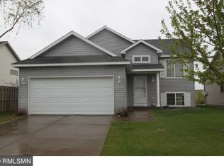 5546 Knollwood Dr, Saint Cloud, MN 56303
