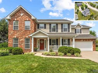 935 Saint Nicholas Dr, O Fallon, IL 62269