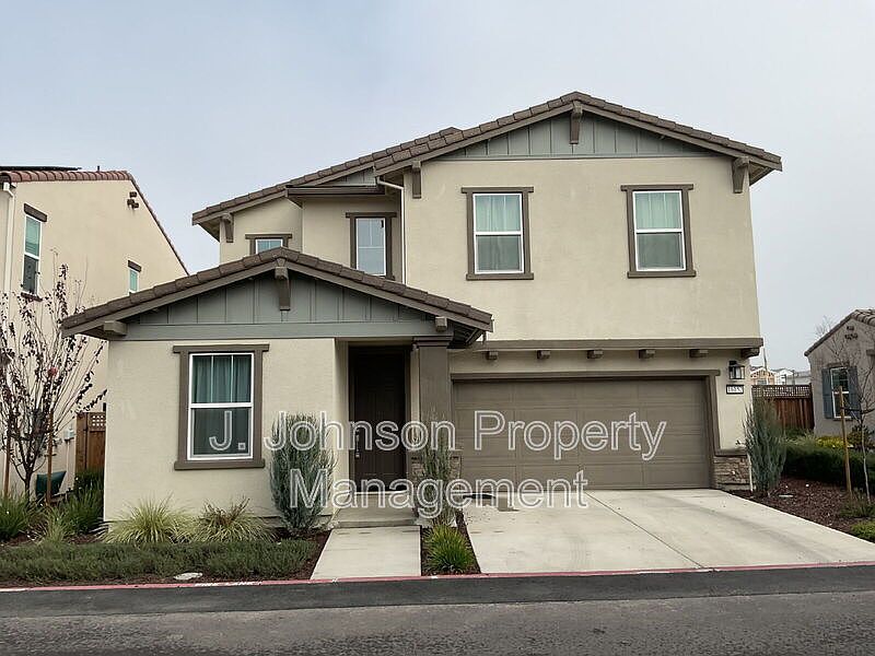 1st image of 16152 Alder Ave
